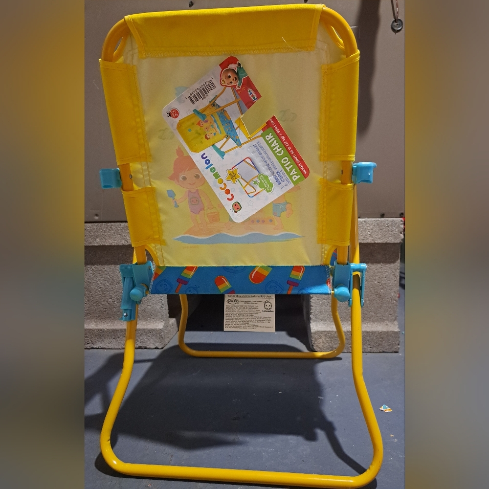 Cocomelon Kids Folding Chair - Picture 2 of 3